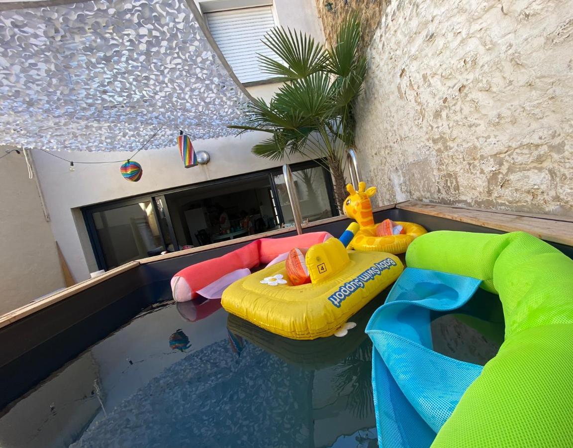 فيلا Charentaise 6-8 Personnes Avec Piscine Tonnay-Charente المظهر الخارجي الصورة