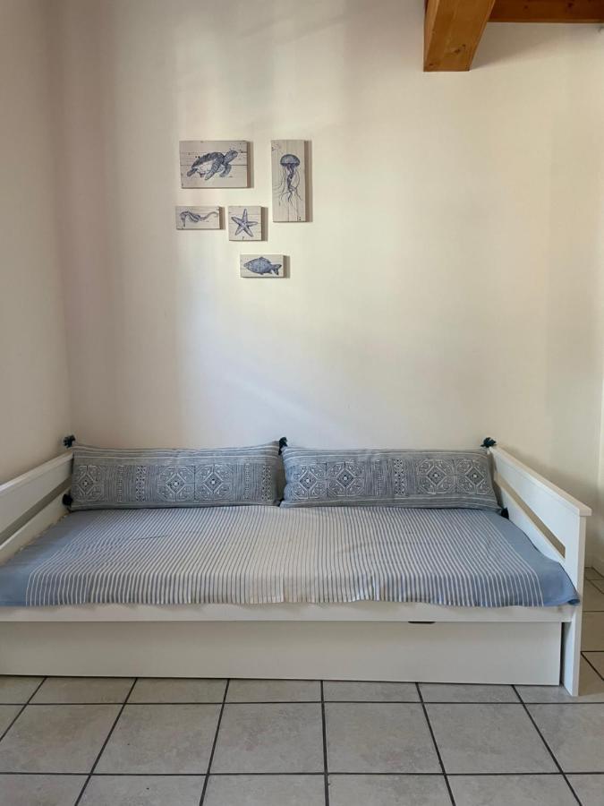فيلا Charentaise 6-8 Personnes Avec Piscine Tonnay-Charente المظهر الخارجي الصورة