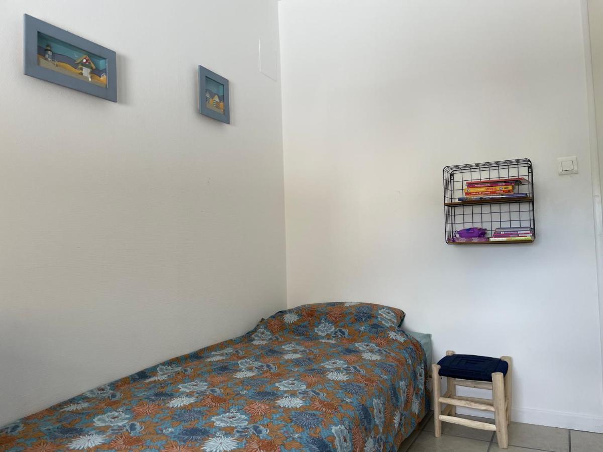 فيلا Charentaise 6-8 Personnes Avec Piscine Tonnay-Charente المظهر الخارجي الصورة